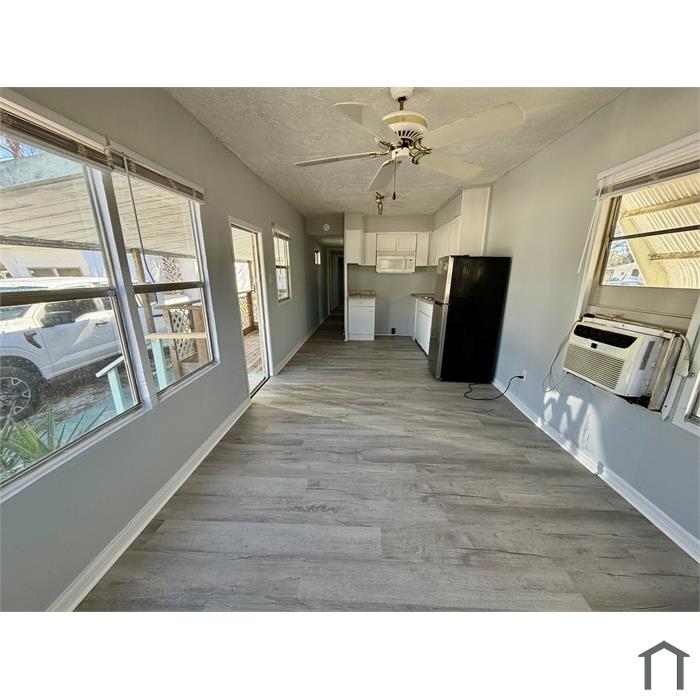 Sterlingwood second listing photo 3